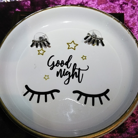 👁️NEW CHIC CRYSTAL💎👁️"LINER&LASHES"STUD EARRING - Picture 8 of 8